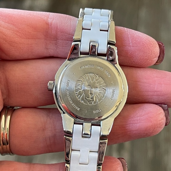Ann Klein adjustable wrist watch. *Needs battery* - Picture 3 of 7